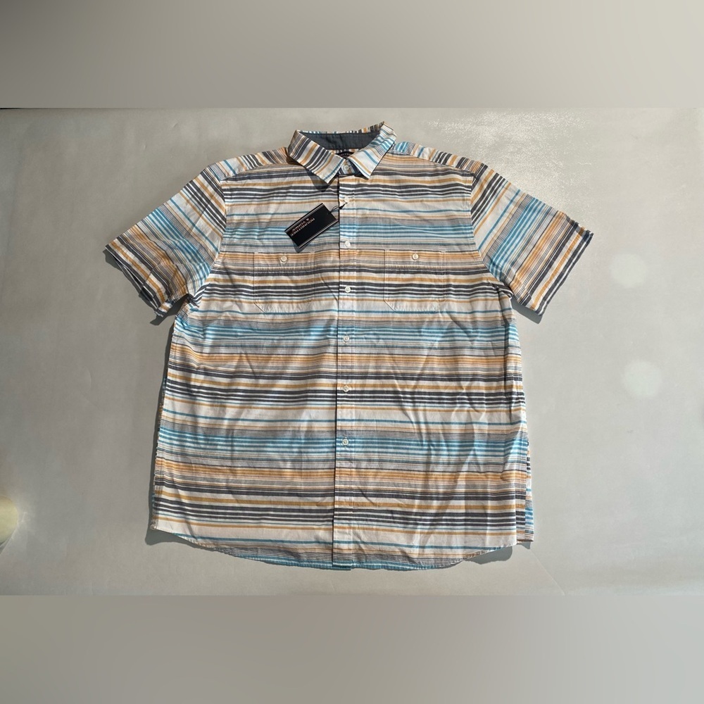 NEW Size XL Mens Roundtree & Yorke Short Sleeve Button Down Shirt Cotton Striped